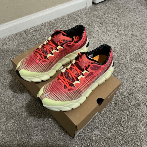NWT Merrell MTL Adapt Matrix Blossom/Mantis